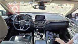 نيسان ألتيما